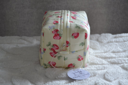 The Strawberry Picnic | Midi