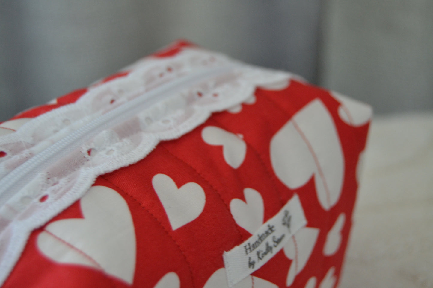 The Red Heartstrings Boxy Bag | Midi