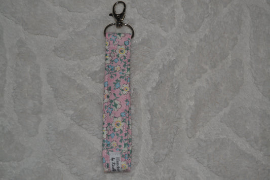 The Rosy Posy Keychain