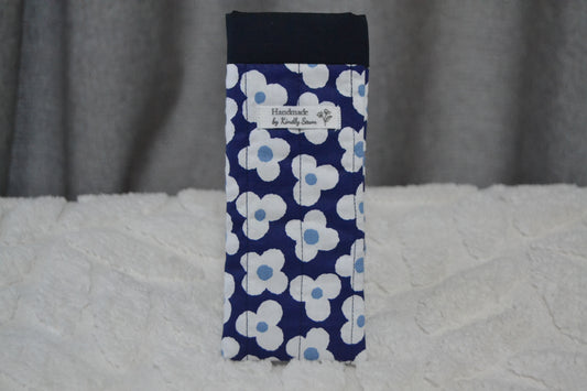 The Midnight Daisy Glass Sleeve