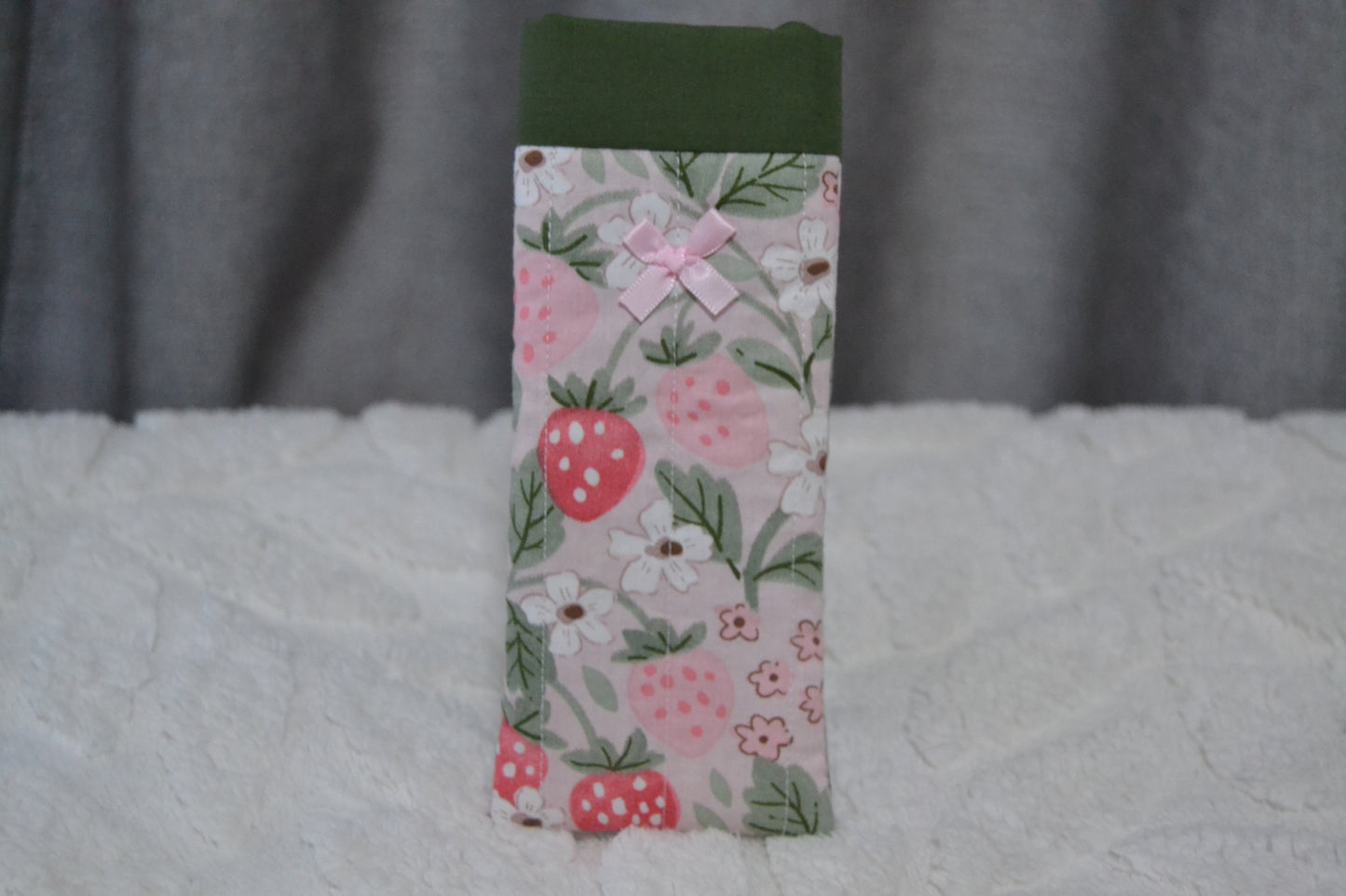 The Summer Picnic Glass Sleeve